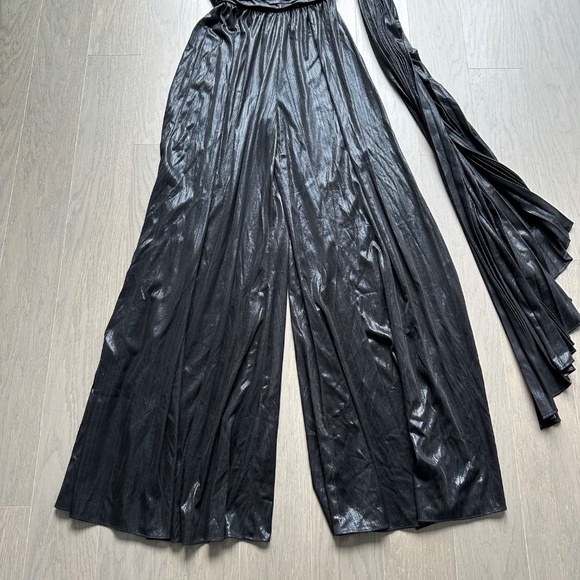 Retrofete Black Metallic Lame Jumpsuit One Shoulder Size Small - Picture 2 of 9